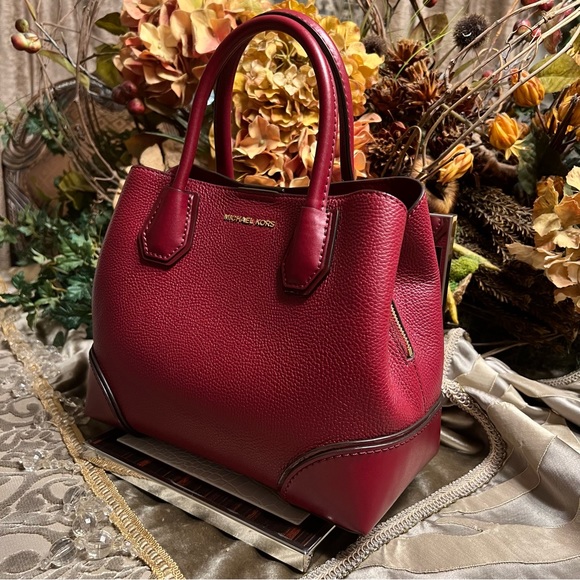 SOLD Michael Kors Mercer Gallery Small Studio Satchel - Picture 4 of 12